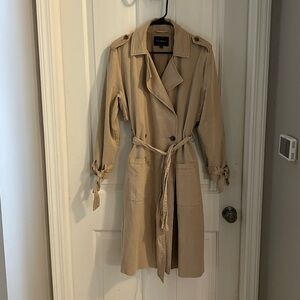 Lucky Brand size medium classic tan trench coat